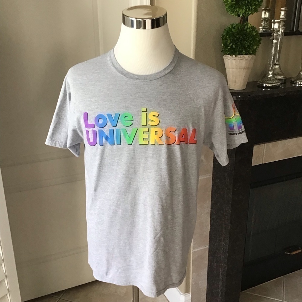 Universal Studios Orlando FL Love Is Universal T-shirt LARGE Team Member Rainbow - Picture 12 of 12